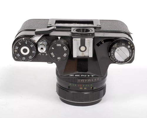 ZENIT 11・フィルムカメラ ＋ レンズhelios 58mm f2film ZENIT 11・フィルムカメラ ＋ レンズhelios 58mm f2film